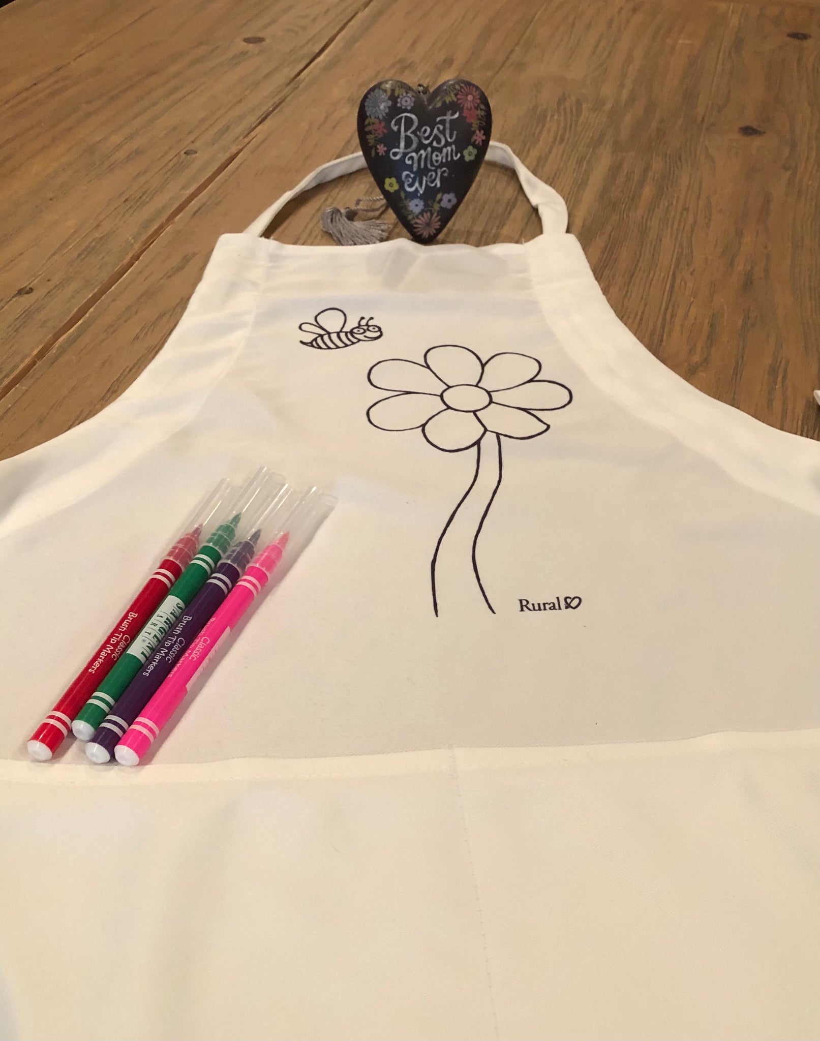 Rural Heart by Rene' Earnhardt DIY Mother's Day Apron.